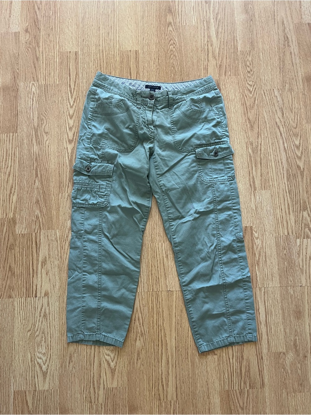 pale green tommy hilfiger cargo pants size 6 with pockets 32” waist